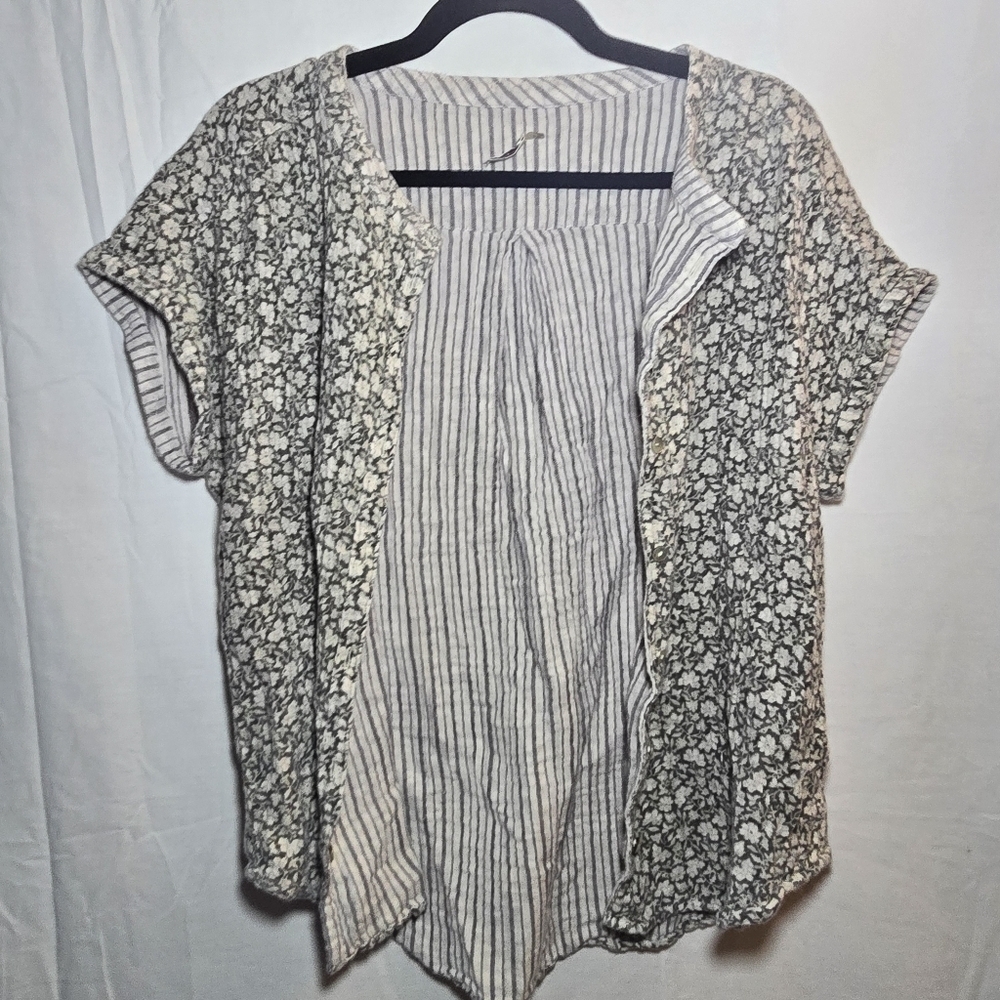 Faherty Short Cap Sleeve Reversible Striped Ditzy Floral Button Front Top, sz L - Picture 3 of 8